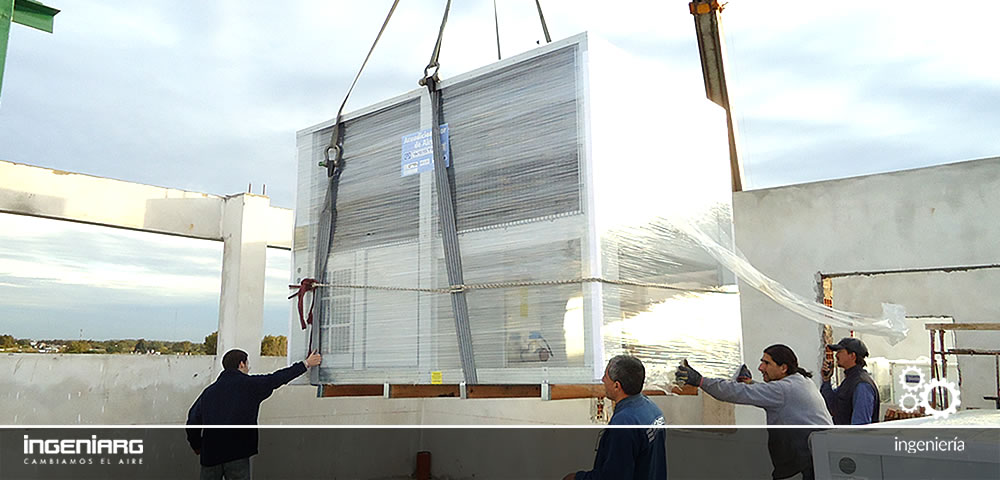 Ubicación de equipos en sala de maquinas.